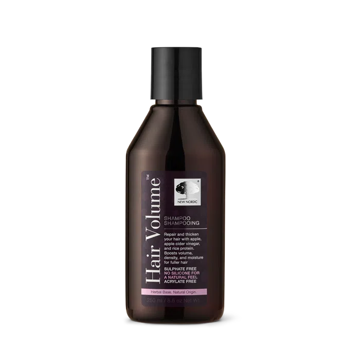 I_webpackshot_hairvolume_shampoo_new_bottle New Nordic Hair Volume™ šampoon õunaekstrakti ja hüdrolüüsitud riisivalguga aitab säilitada juuste mahukust ja läiget.